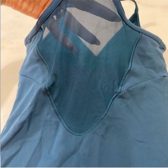 Lululemon Tank Top size 6 Mesh back panel ruched sides‎ - Picture 5 of 6